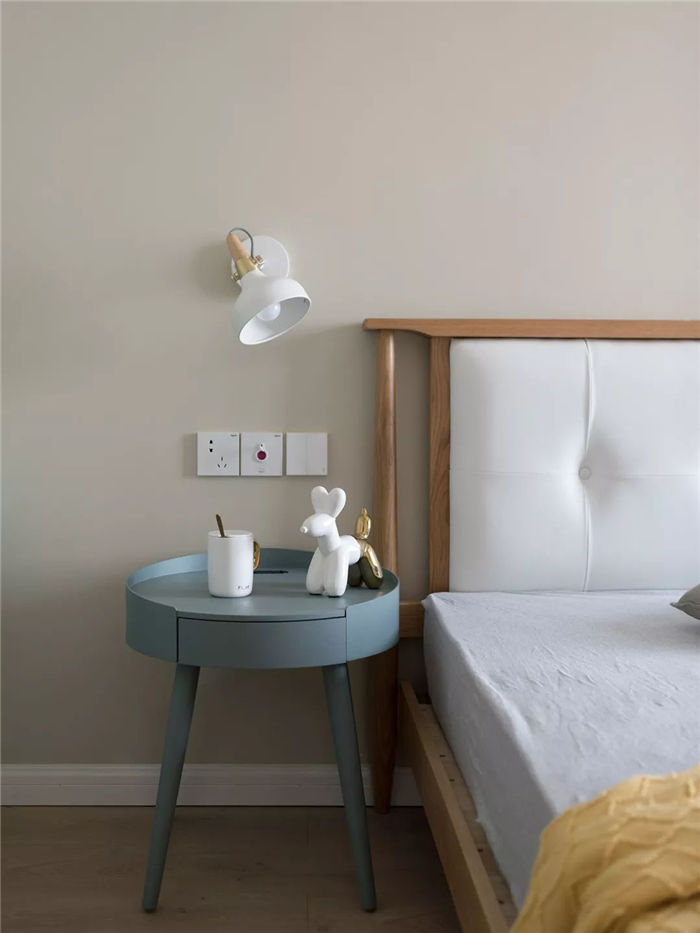 100�O���±��W�L