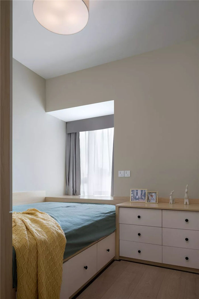 100�O���±��W�L